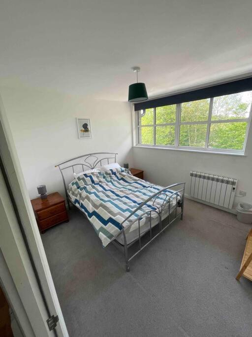 2 Bed City Centre Flat Bath Kültér fotó