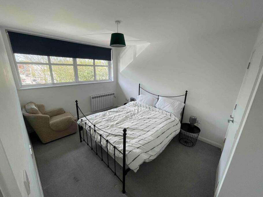 2 Bed City Centre Flat Bath Kültér fotó