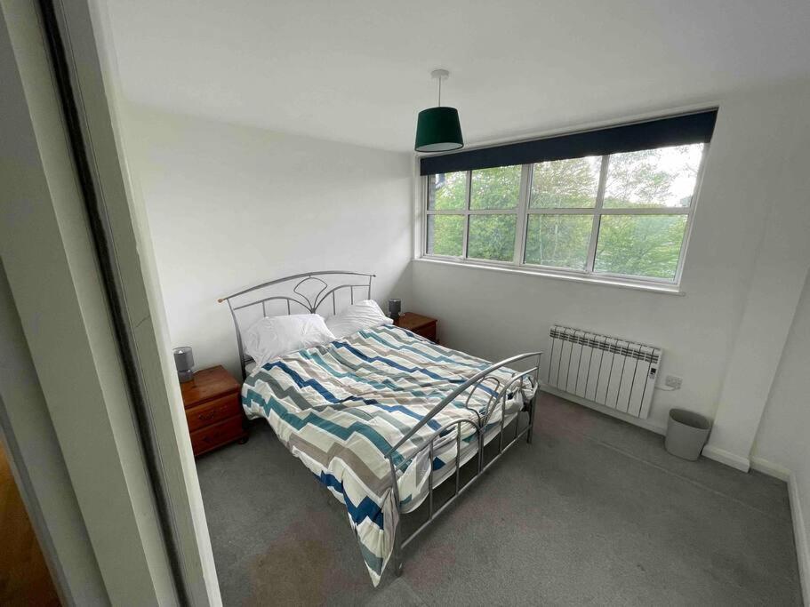 2 Bed City Centre Flat Bath Kültér fotó
