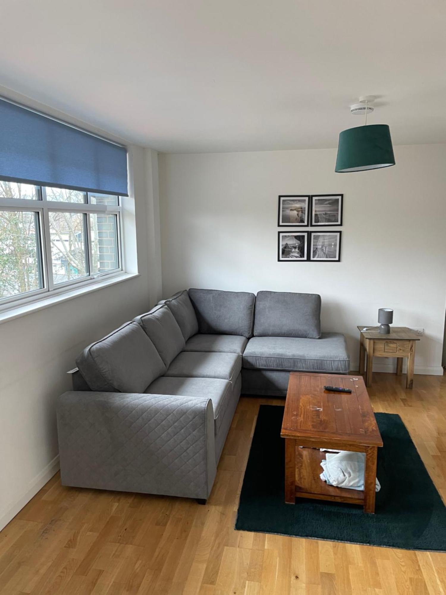 2 Bed City Centre Flat Bath Kültér fotó